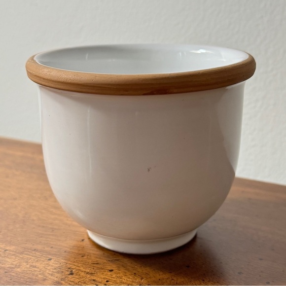Terracotta Rim Stoneware Pot - Picture 9 of 12